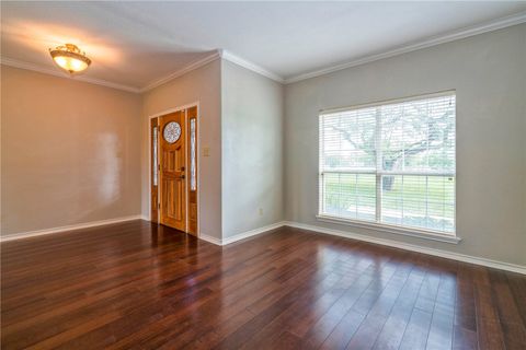 A home in Robstown