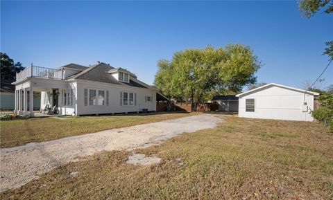 A home in Sinton