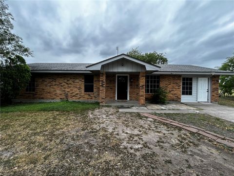 A home in Sinton