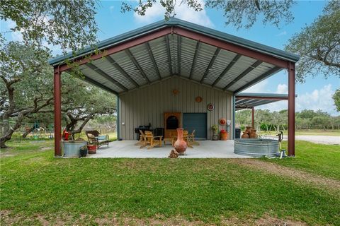 A home in Aransas Pass