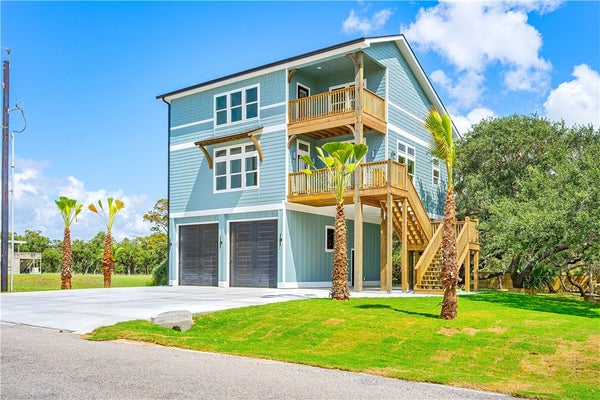 147 FRONT ST, ROCKPORT, TX 78382 - Image e92ce6c9ff57bbf2468f0d5a11db40fa/2482864028