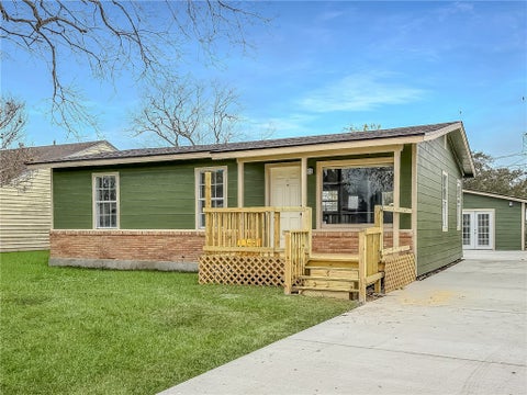 Photo of 3437 Austin Street, Corpus Christi, TX 78411 (MLS # 470292)