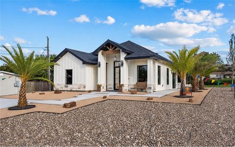 Photo of 12921 E Elliff Street, Corpus Christi, TX 78410 (MLS # 478558)