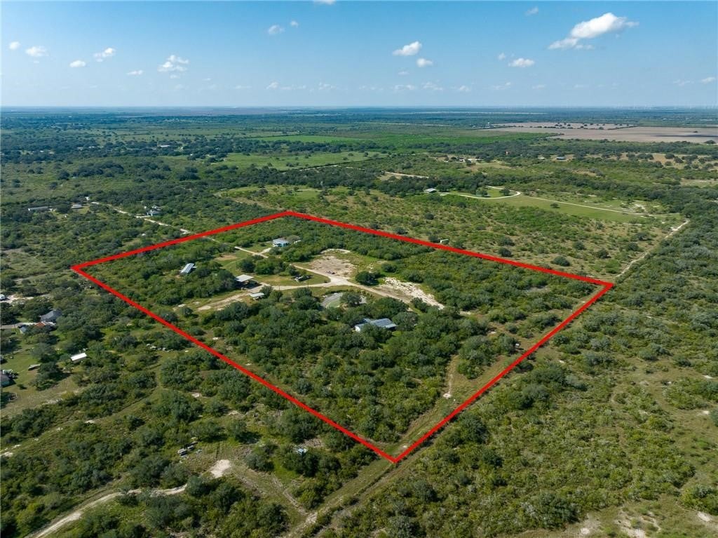 9326 Private Road 6005