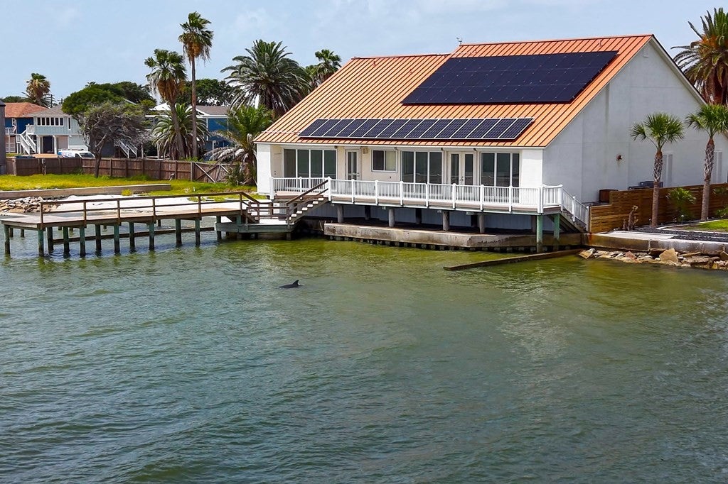 1840 Bay Shore Drive