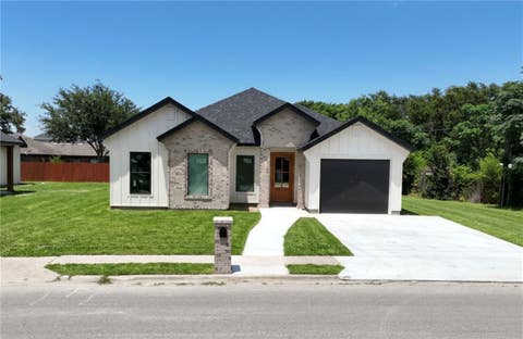 Photo of 4430 Up River Road, Corpus Christi, TX 78408 (MLS # 477687)