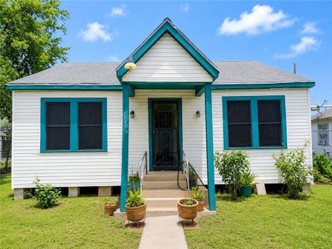 Photo of 3106 Huisache Street, Corpus Christi, TX 78408 (MLS # 476795)