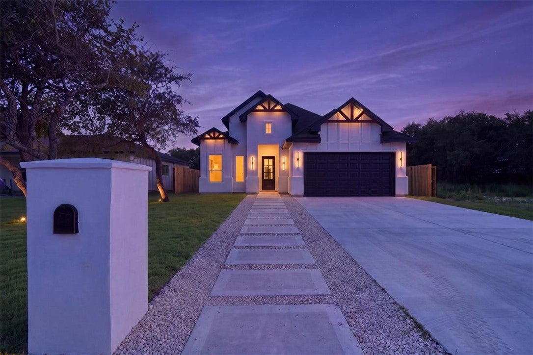924 S 10TH