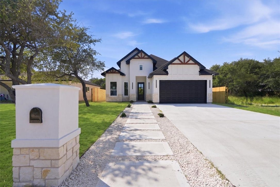 924 S 10TH