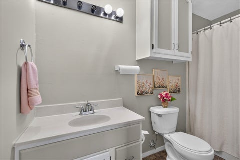 Tiny photo for 223 County Road 2112, Alice, TX 78332 (MLS # 483439)