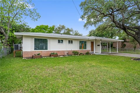 A home in Sinton