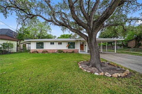 A home in Sinton