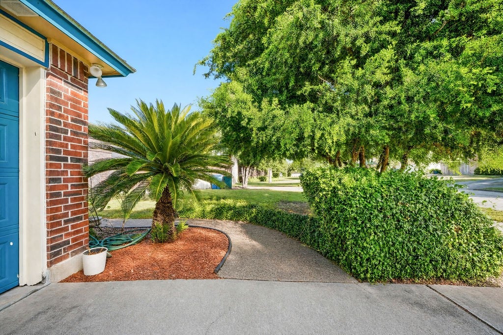 6106 Jessica Drive