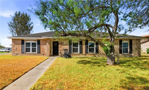 Photo of 5037 Maylands Drive, Corpus Christi, TX 78413 (MLS # 482202)