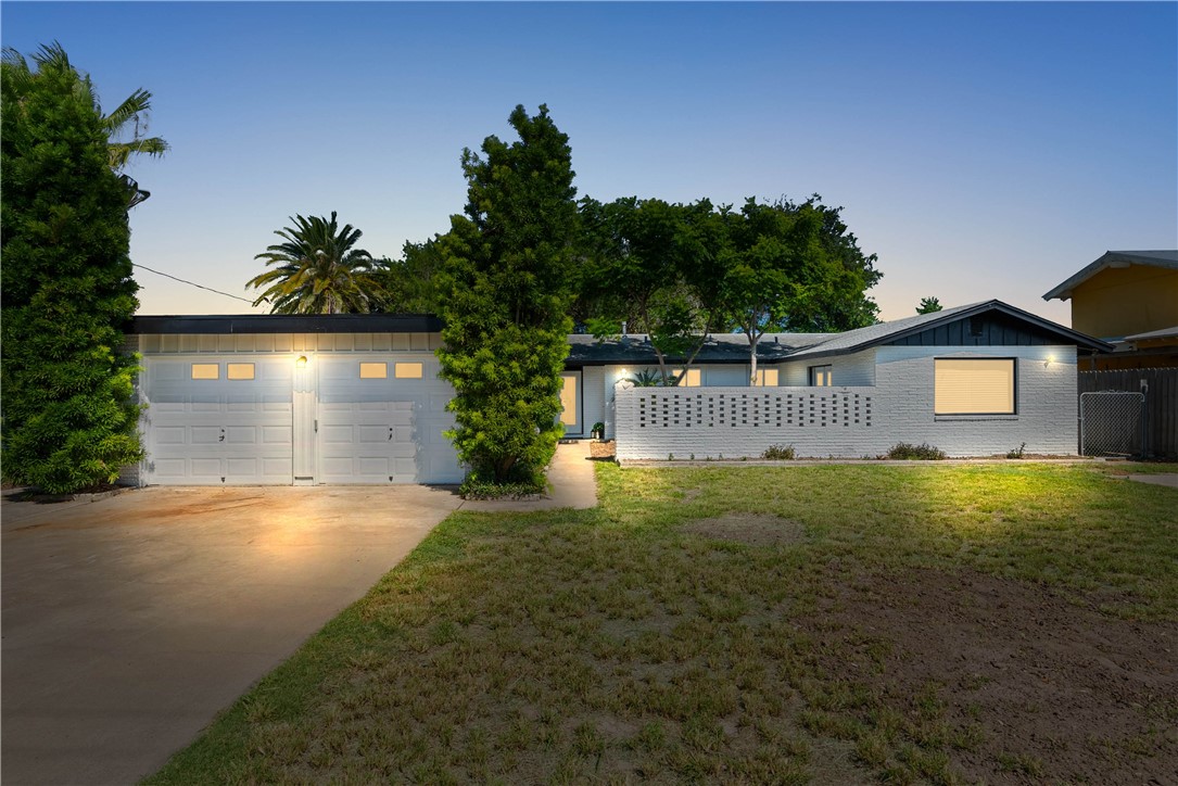 3237 Jamaica Drive