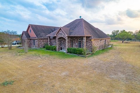 A home in Odem