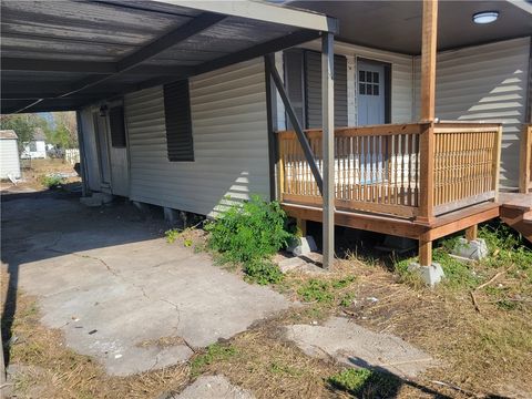 A home in Robstown