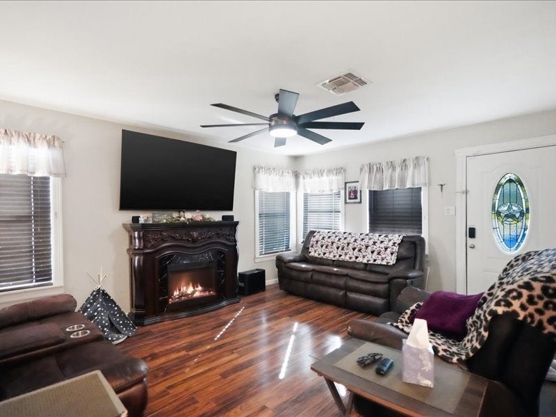 625 Sheridan Drive
