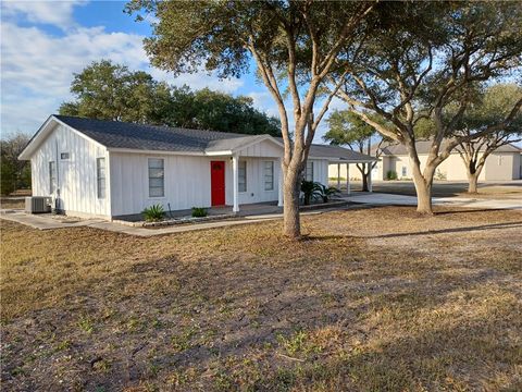 A home in Orange Grove