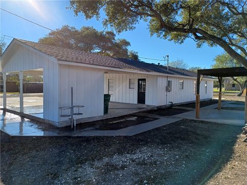 A home in Orange Grove