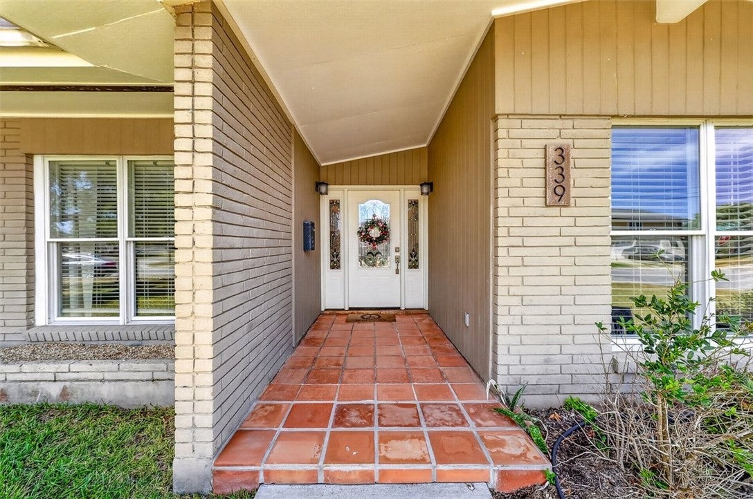 339 Baycliff Drive