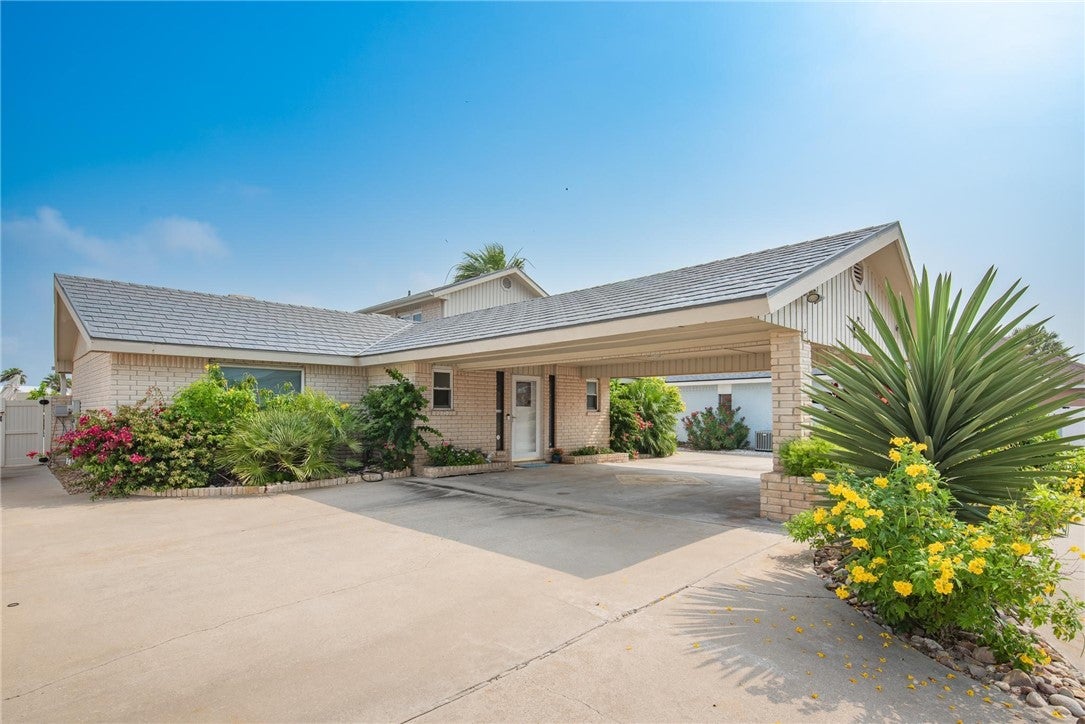 13758 HAWKSNEST BAY Drive