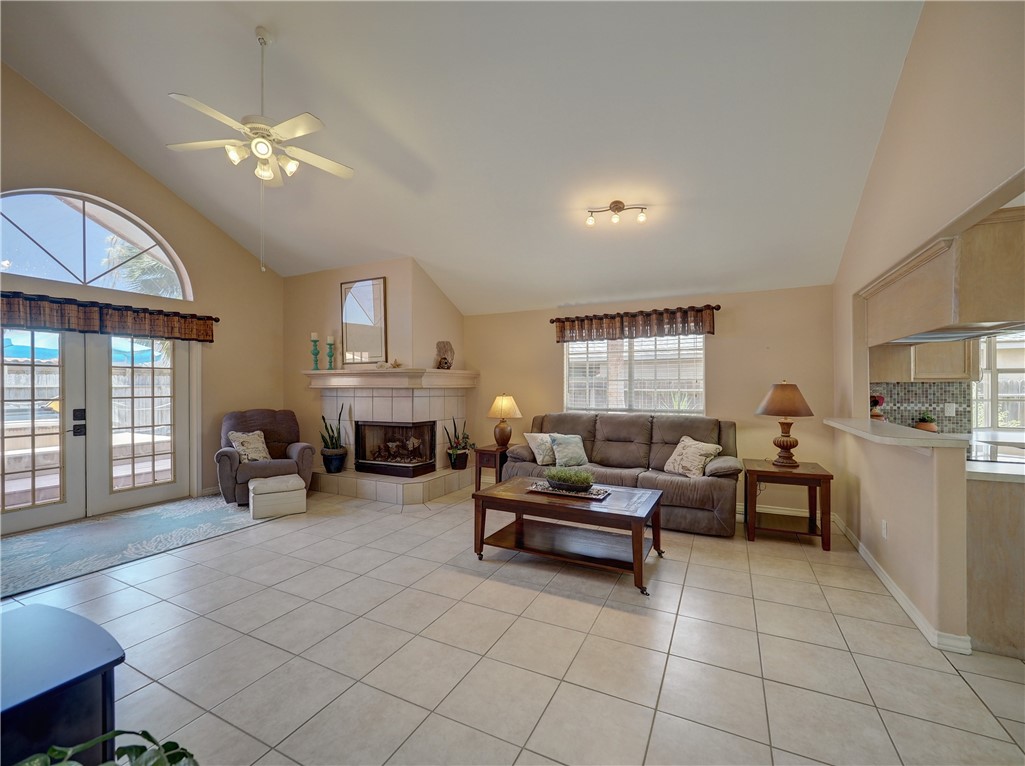 Corpus Christi, Texas 78418, United States, 3 Bedrooms Bedrooms, ,2 BathroomsBathrooms,Residential,Pending,54867