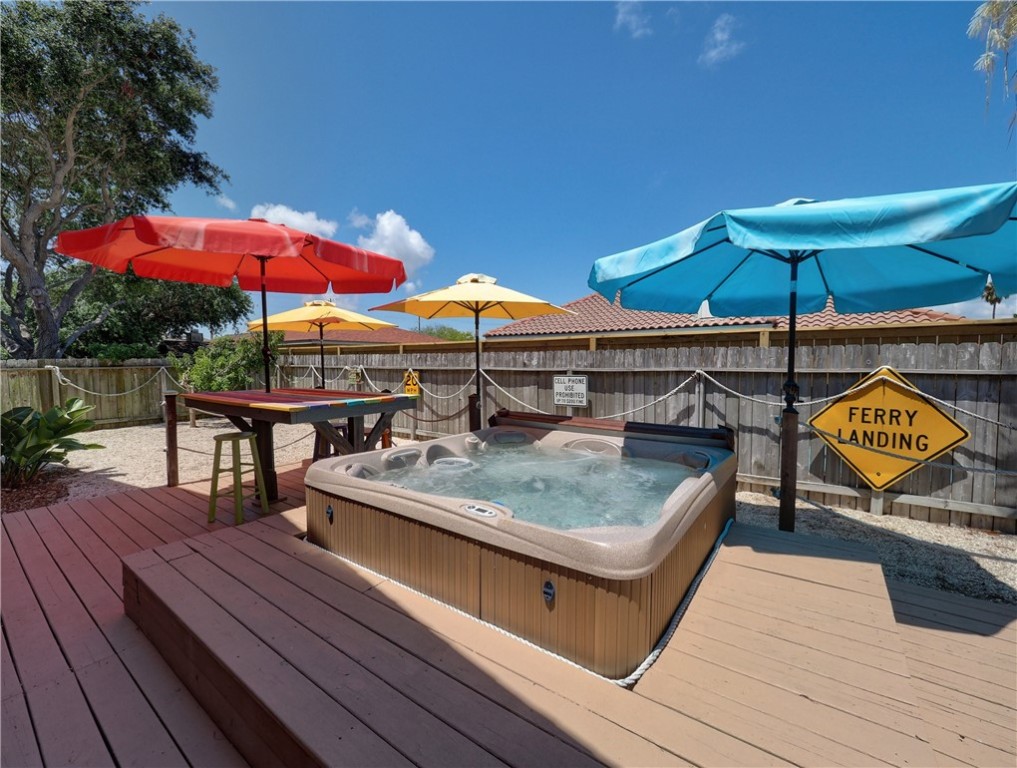 Corpus Christi, Texas 78418, United States, 3 Bedrooms Bedrooms, ,2 BathroomsBathrooms,Residential,Pending,54867