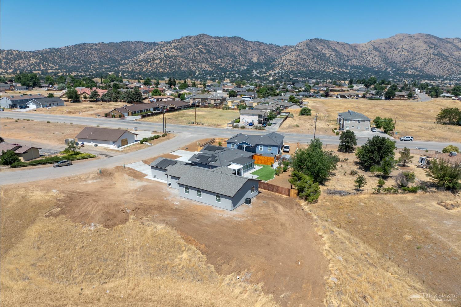 Tehachapi, California 93561, United States, 3 Bedrooms Bedrooms, ,2 BathroomsBathrooms,Residential,Active,172285