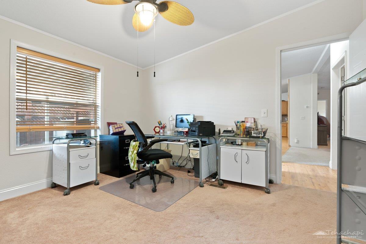 Tehachapi, California 93561, United States, 3 Bedrooms Bedrooms, ,2 BathroomsBathrooms,Residential,Active,230008