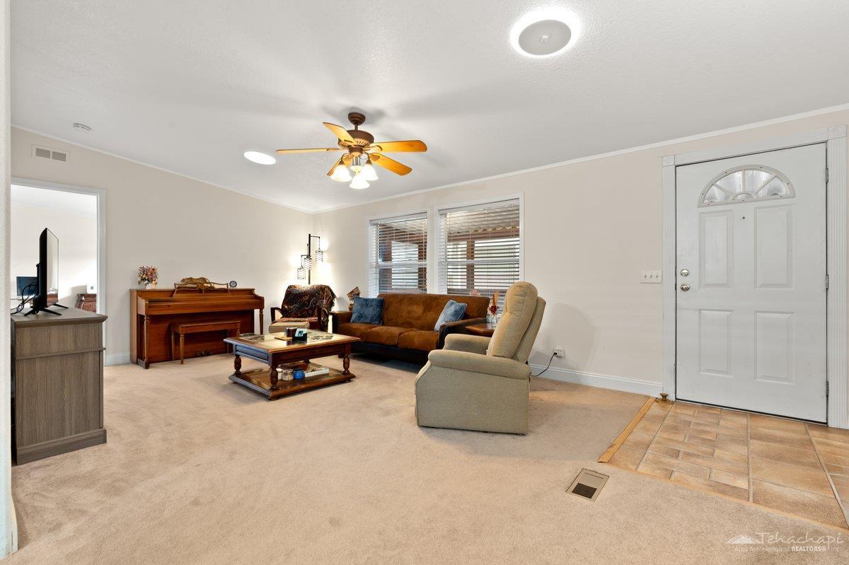 Tehachapi, California 93561, United States, 3 Bedrooms Bedrooms, ,2 BathroomsBathrooms,Residential,Active,230008