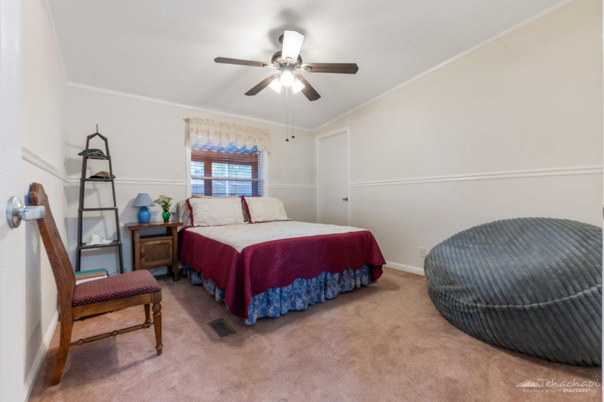 Tehachapi, California 93561, United States, 3 Bedrooms Bedrooms, ,2 BathroomsBathrooms,Residential,Active,230008