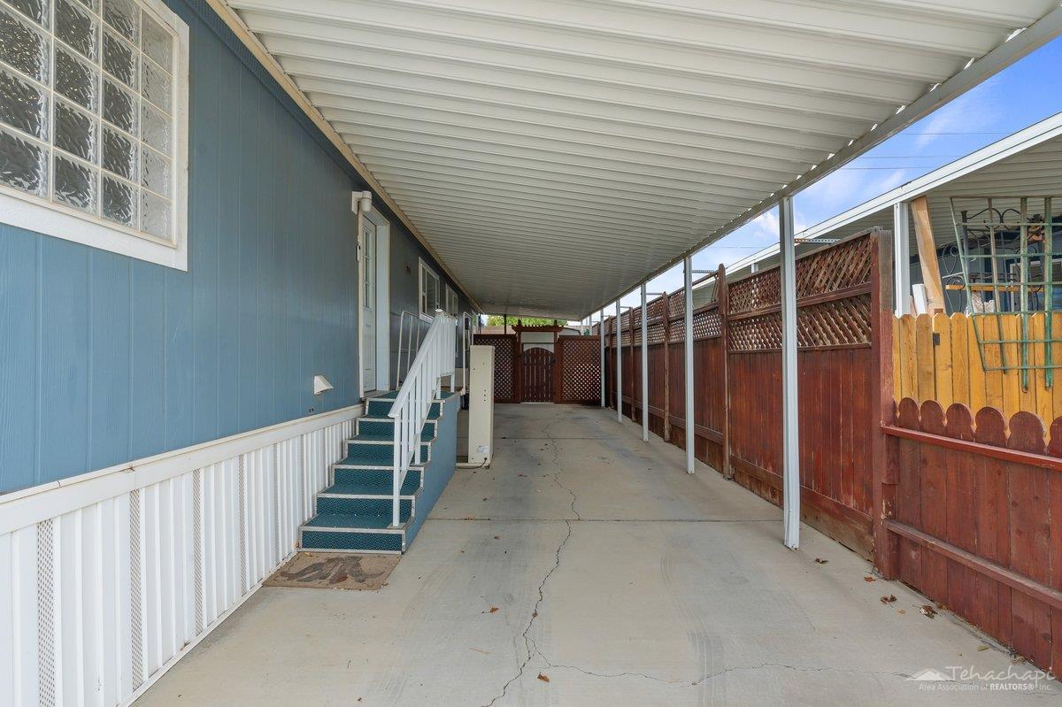 Tehachapi, California 93561, United States, 3 Bedrooms Bedrooms, ,2 BathroomsBathrooms,Residential,Active,230008