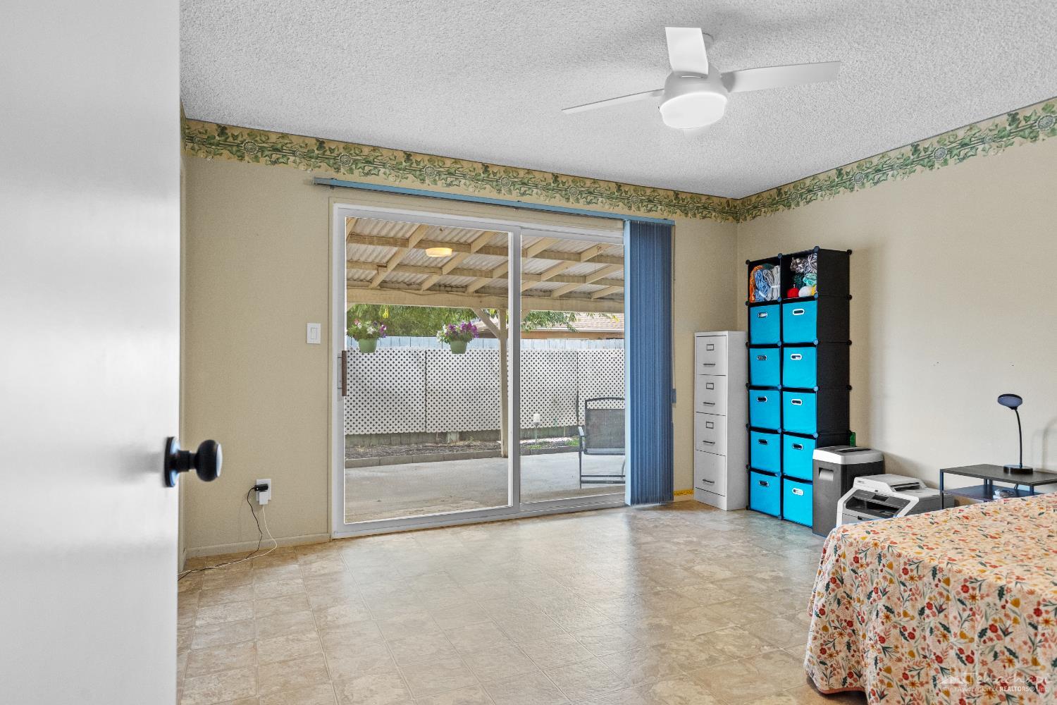 Tehachapi, California 93561, United States, 2 Bedrooms Bedrooms, ,2 BathroomsBathrooms,Residential,Active,217371