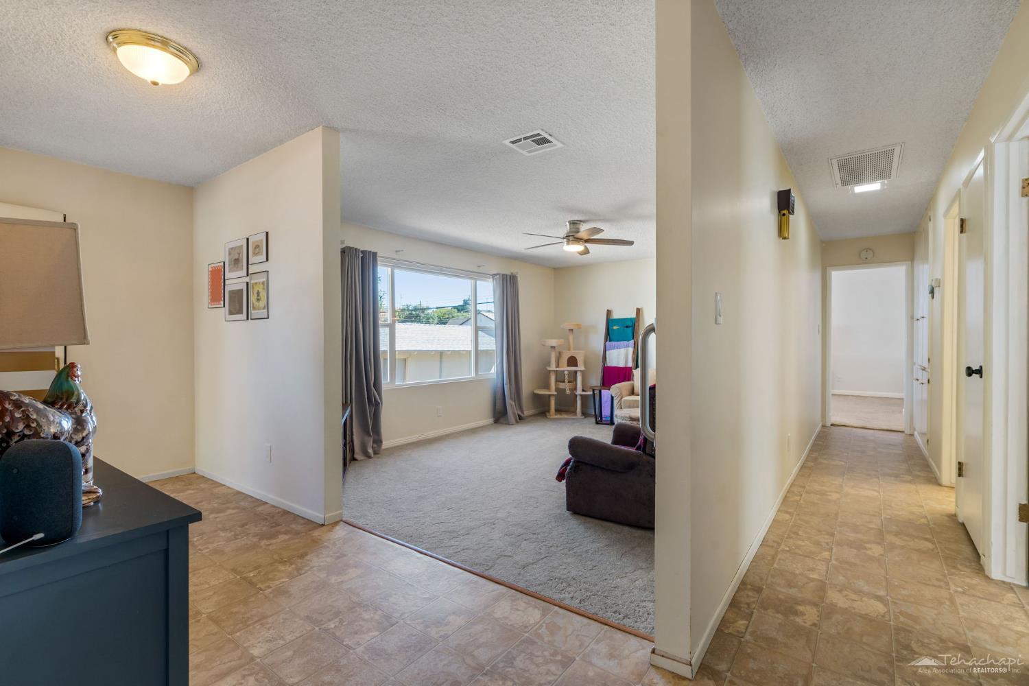 Tehachapi, California 93561, United States, 2 Bedrooms Bedrooms, ,2 BathroomsBathrooms,Residential,Active,217371