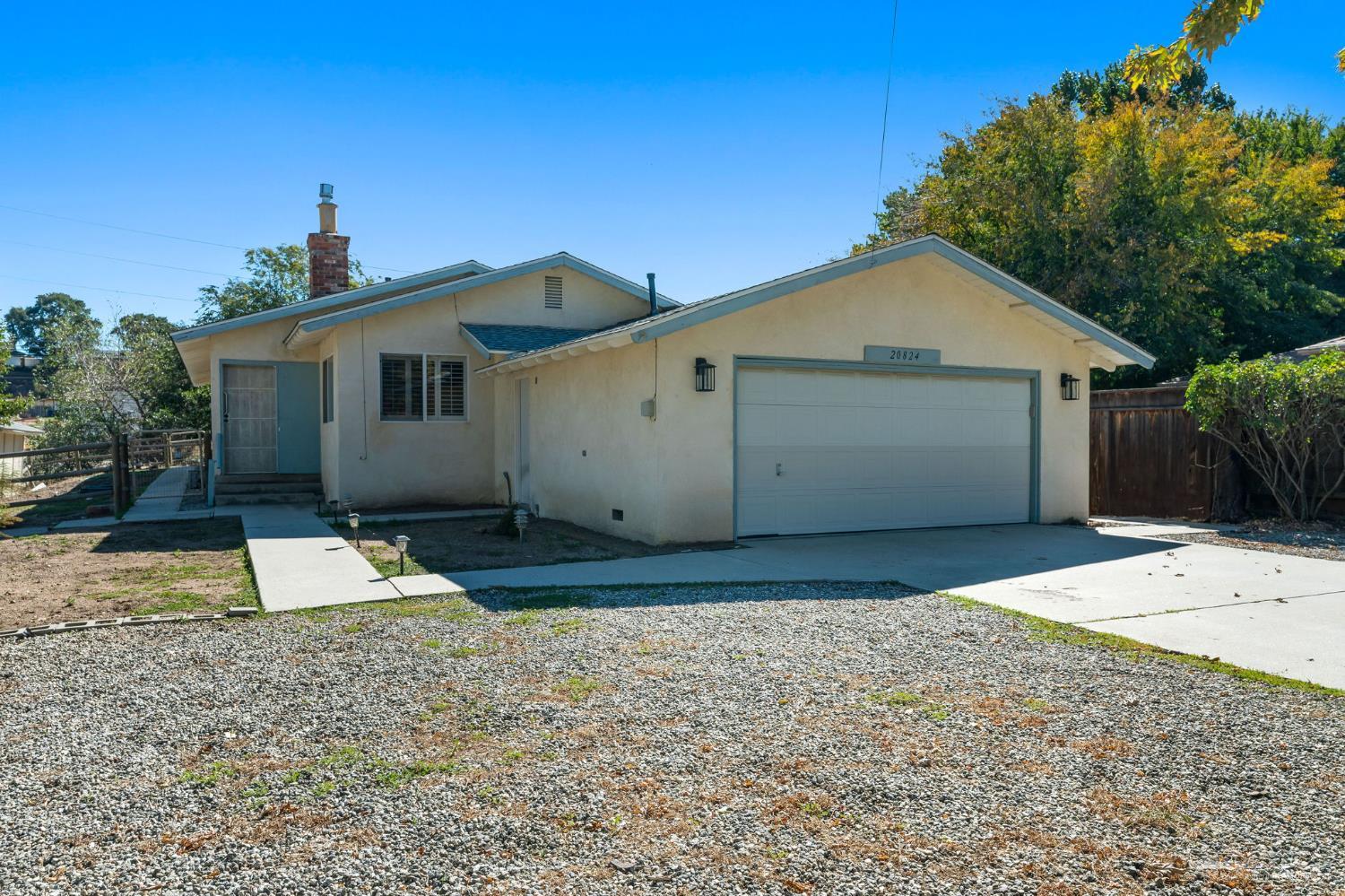 Tehachapi, California 93561, United States, 2 Bedrooms Bedrooms, ,2 BathroomsBathrooms,Residential,Active,217371