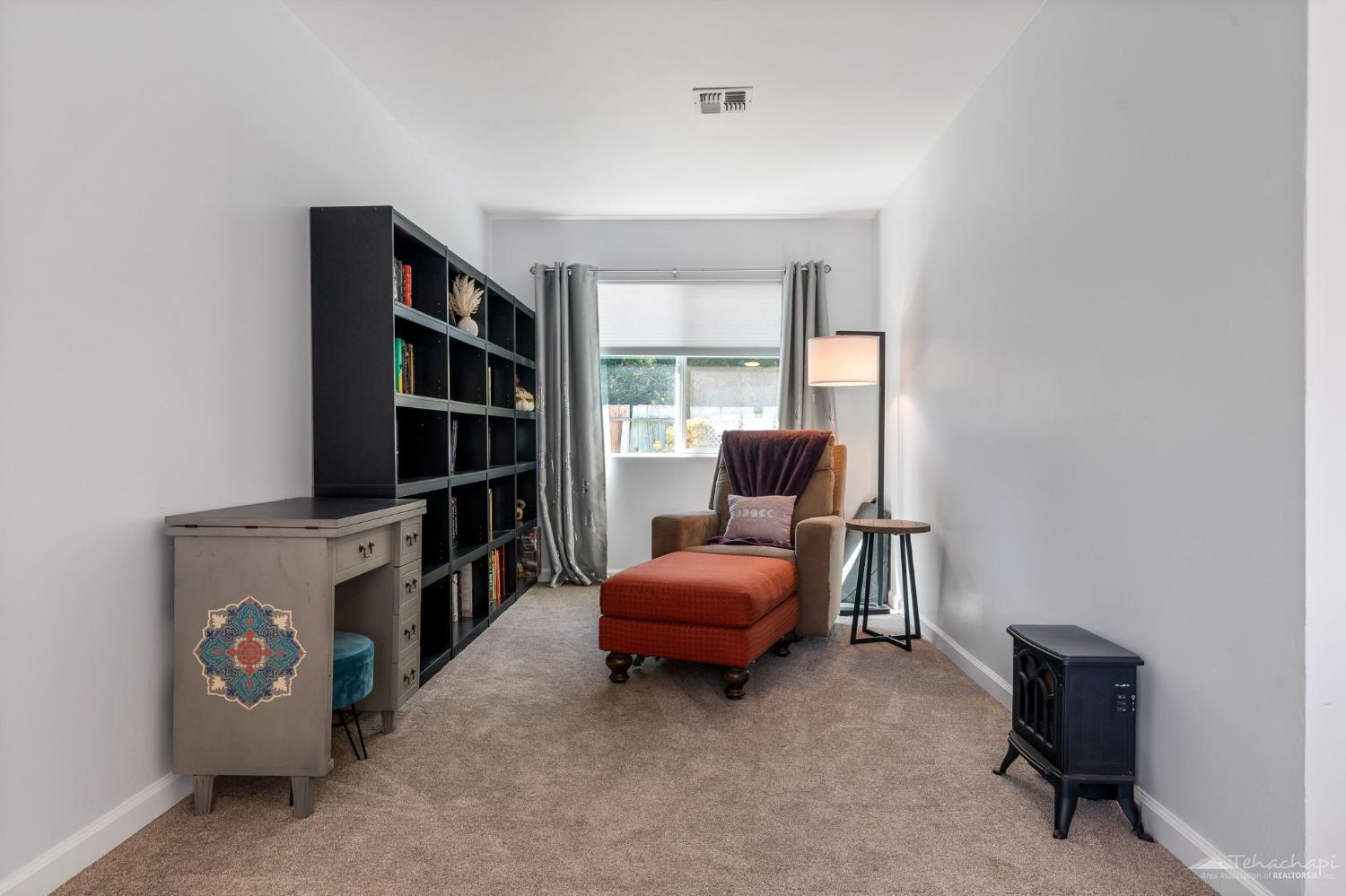 Tehachapi, California 93561, United States, 2 Bedrooms Bedrooms, ,2 BathroomsBathrooms,Residential,Active,217371