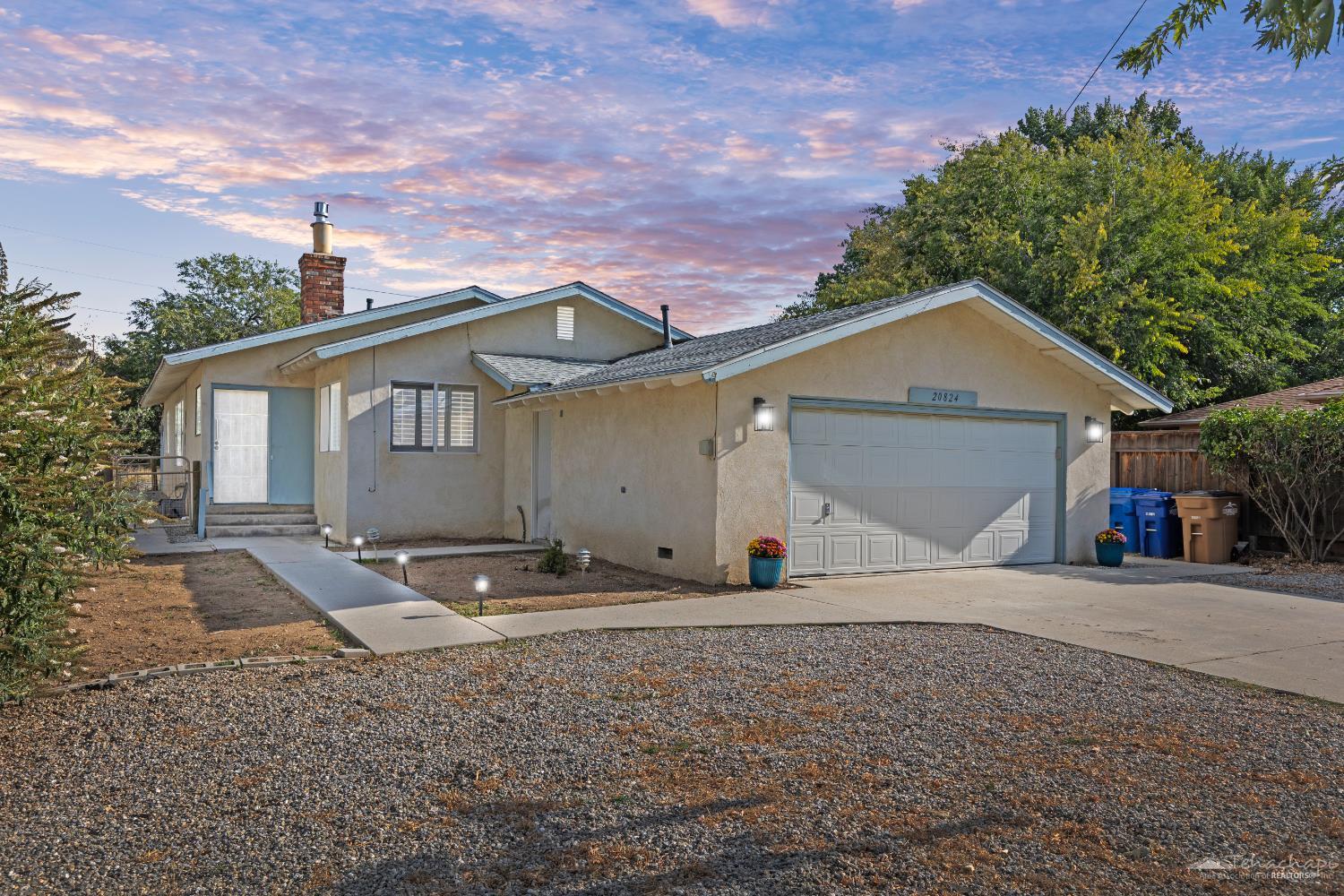 Tehachapi, California 93561, United States, 2 Bedrooms Bedrooms, ,2 BathroomsBathrooms,Residential,Active,217371