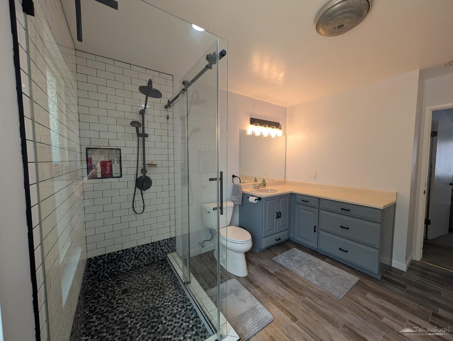 Tehachapi, California 93561, United States, 2 Bedrooms Bedrooms, ,2 BathroomsBathrooms,Residential,Active,217371