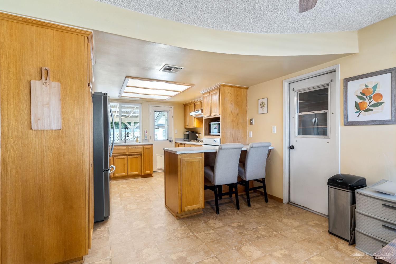 Tehachapi, California 93561, United States, 2 Bedrooms Bedrooms, ,2 BathroomsBathrooms,Residential,Active,217371