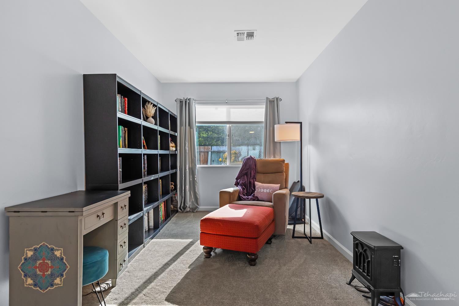 Tehachapi, California 93561, United States, 2 Bedrooms Bedrooms, ,2 BathroomsBathrooms,Residential,Active,217371