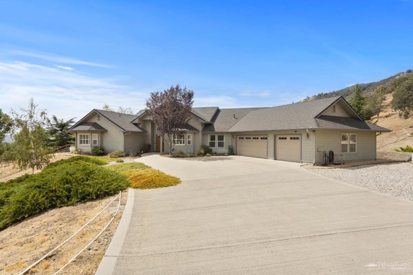 24281 ROWEL CT, TEHACHAPI, CA 93561 - Image aba0c4cd802d6add71a4359b0893e032/4186217609