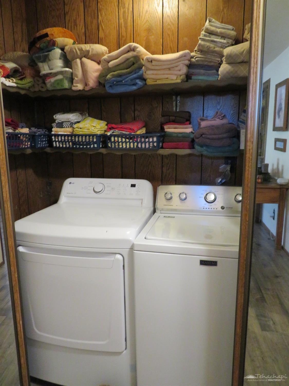 Big Bear City, California 92314, United States, 2 Bedrooms Bedrooms, ,2 BathroomsBathrooms,Residential,Active,128316