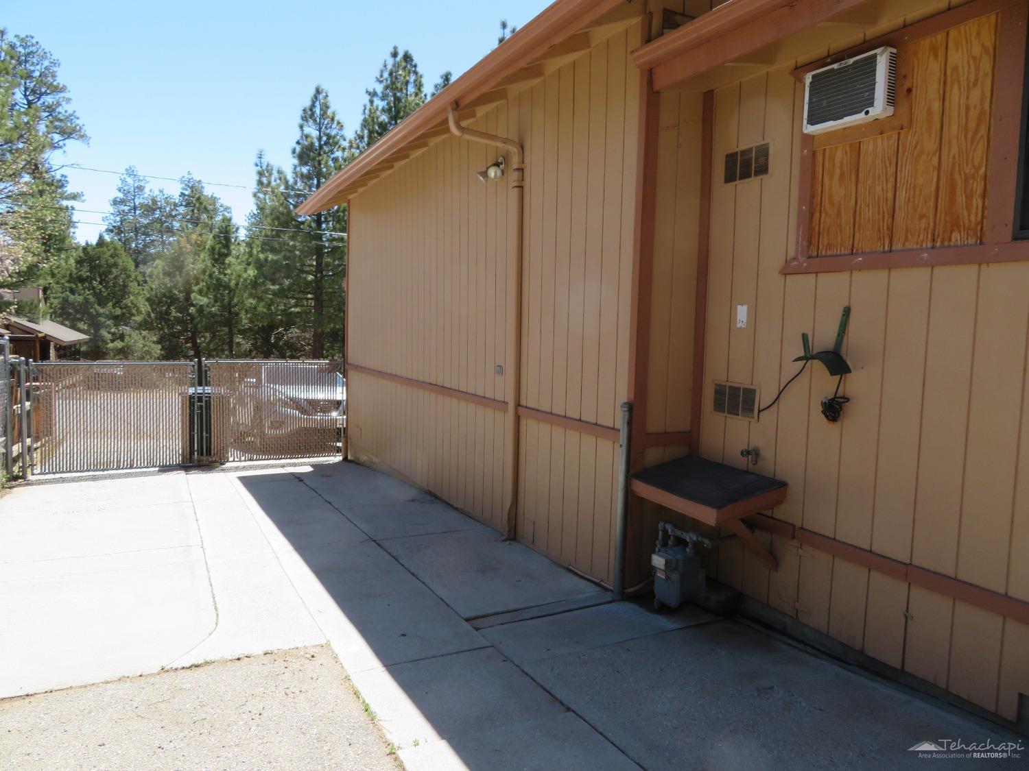 Big Bear City, California 92314, United States, 2 Bedrooms Bedrooms, ,2 BathroomsBathrooms,Residential,Active,128316