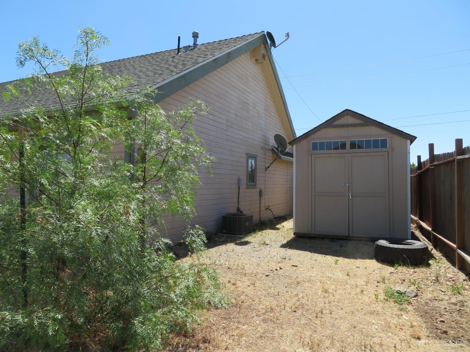 Tehachapi, California 93561, United States, 3 Bedrooms Bedrooms, ,2 BathroomsBathrooms,Residential,Active,151367