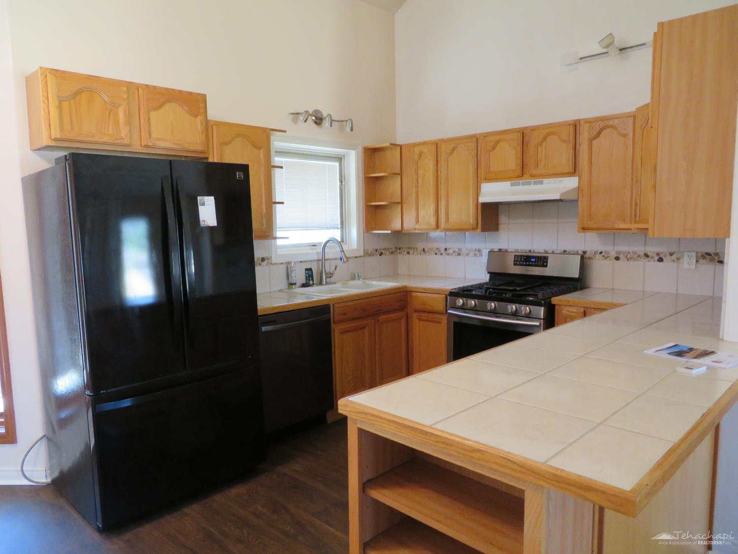 Tehachapi, California 93561, United States, 3 Bedrooms Bedrooms, ,2 BathroomsBathrooms,Residential,Active,151367