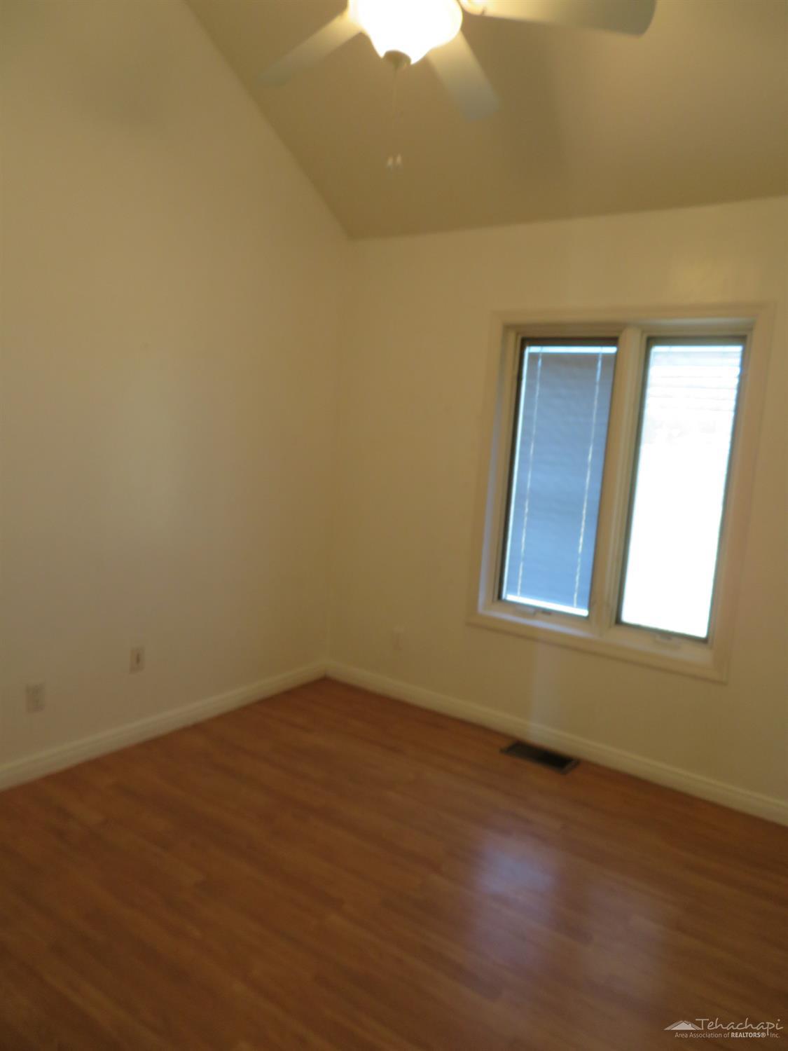 Tehachapi, California 93561, United States, 3 Bedrooms Bedrooms, ,2 BathroomsBathrooms,Residential,Active,151367