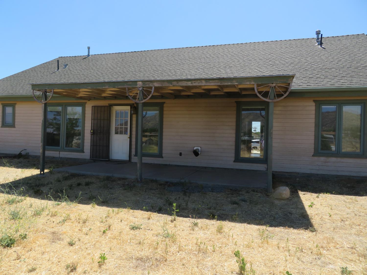 Tehachapi, California 93561, United States, 3 Bedrooms Bedrooms, ,2 BathroomsBathrooms,Residential,Active,151367
