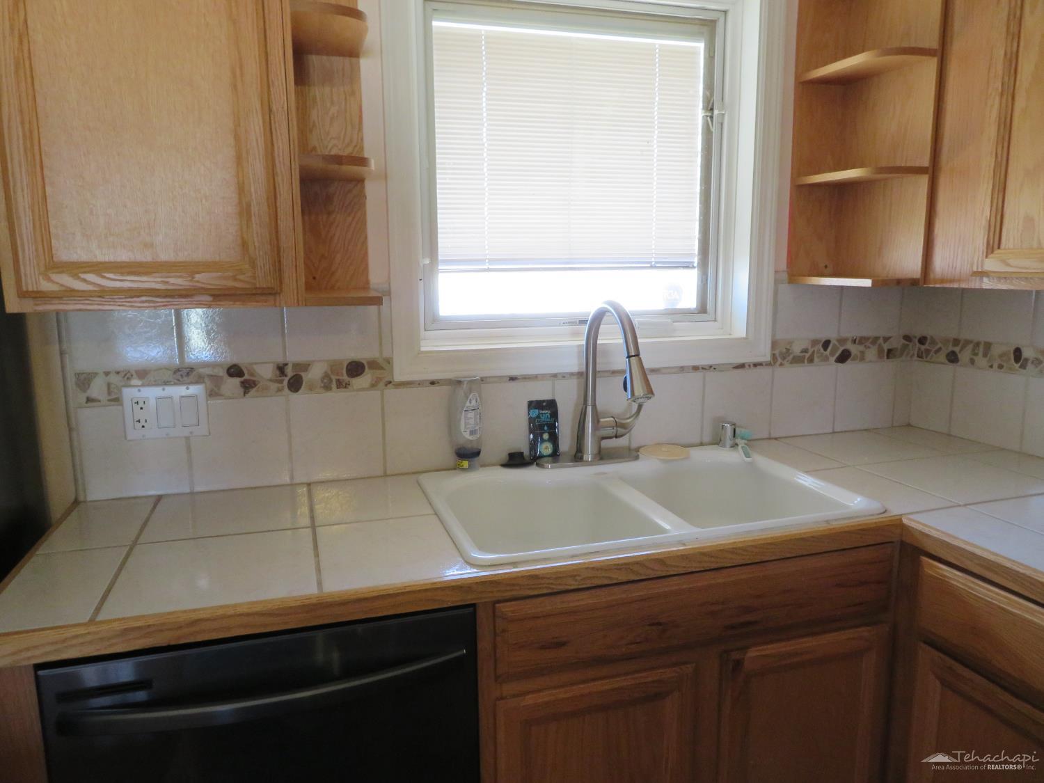 Tehachapi, California 93561, United States, 3 Bedrooms Bedrooms, ,2 BathroomsBathrooms,Residential,Active,151367