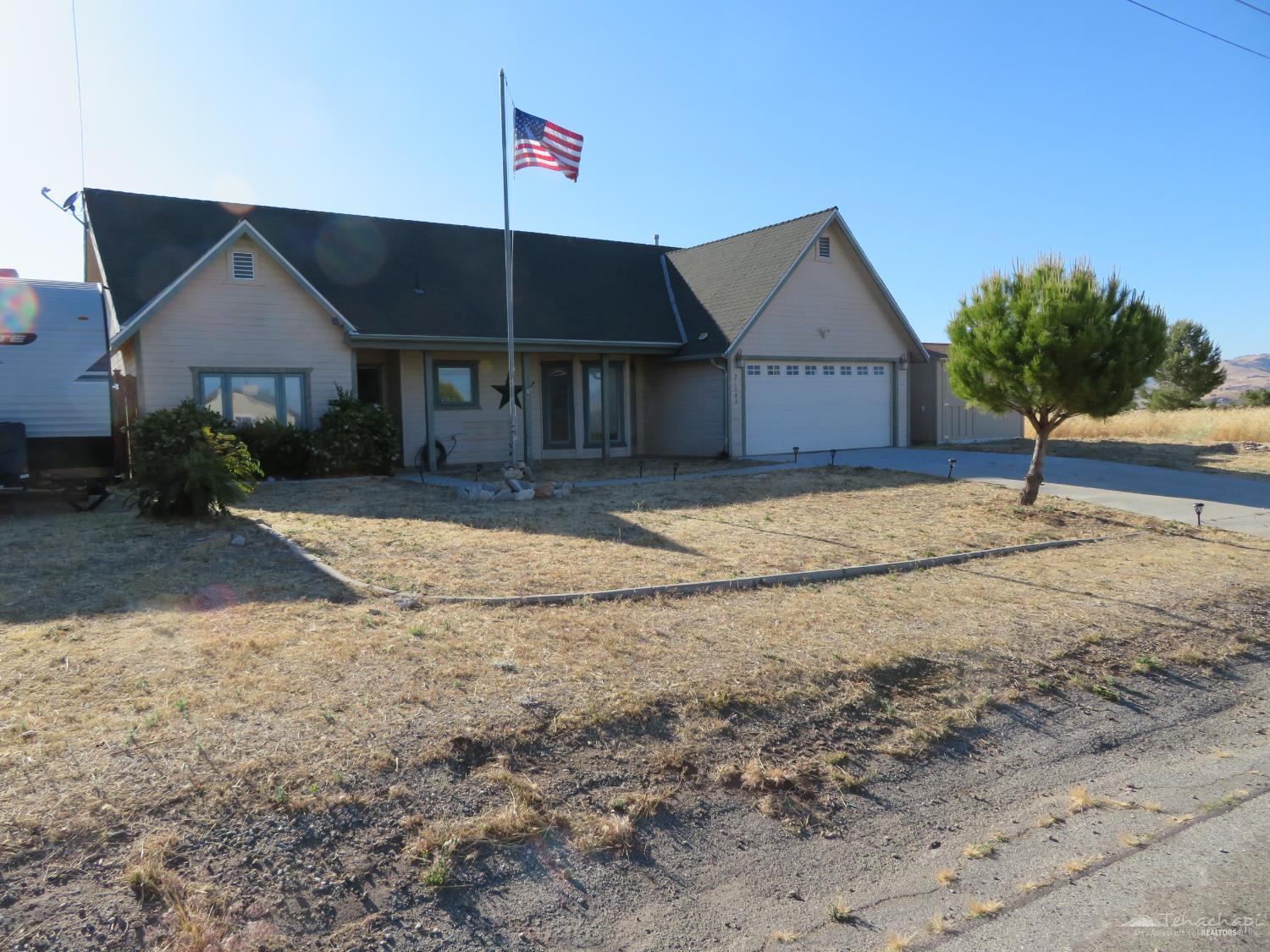 Tehachapi, California 93561, United States, 3 Bedrooms Bedrooms, ,2 BathroomsBathrooms,Residential,Active,151367